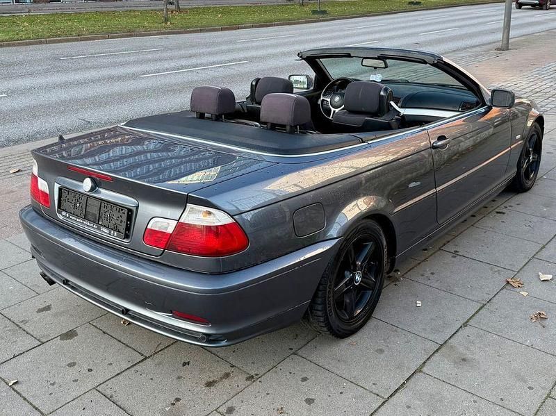 Gebraucht BMW 320 Sport Line 170 PS (125 kW) 2002 Stahlgrau metallic Cabrio