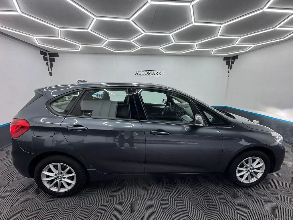 Gebraucht BMW 218 Advantage 136 PS (100 kW) 2017 Grau Limousine