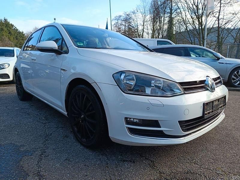 Gebraucht VW Golf VII LOUNGE 150 PS (110 kW) 2015 Pure white Limousine