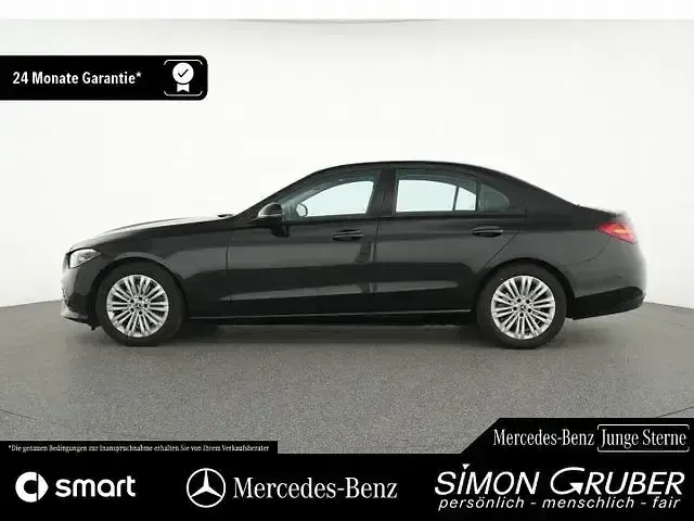 Gebraucht Mercedes C200 163 PS (119 kW) 2023 Schwarz Limousine