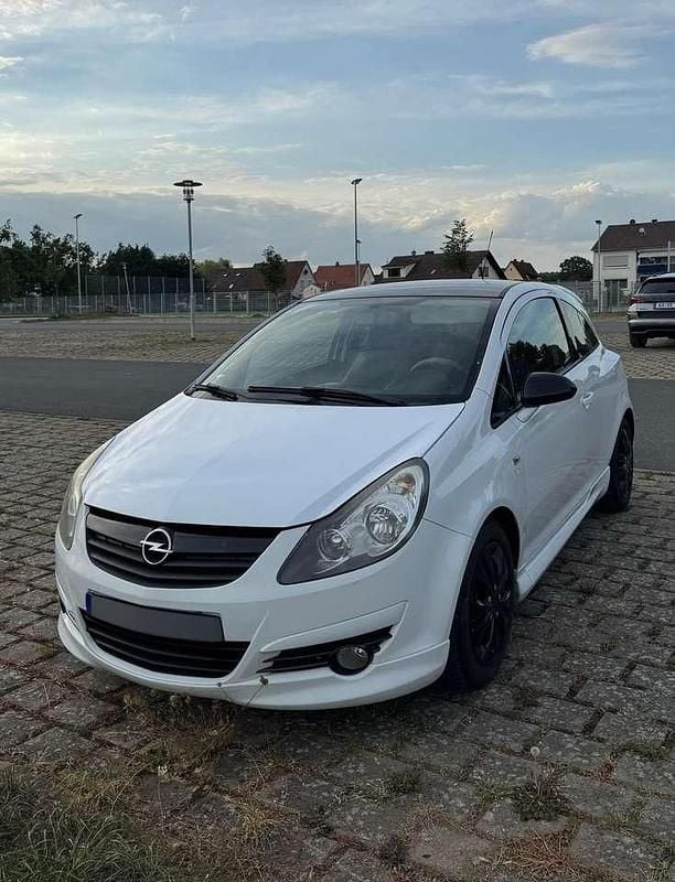 Weiß Gebraucht 2009 Opel Corsa Edition Limousine | 2.300 € (Fairer Preis) - Bild 1/4