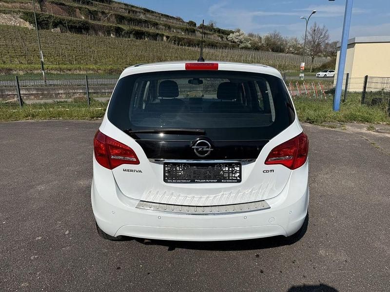 Gebraucht Opel Meriva Innovation 101 PS (74 kW) 2011 Weiß Van / Kleinbus