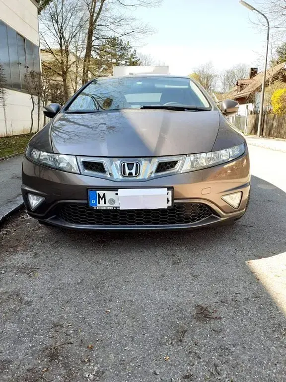 Gebraucht Honda Civic 99 PS (72 kW) 2010 Braun Limousine