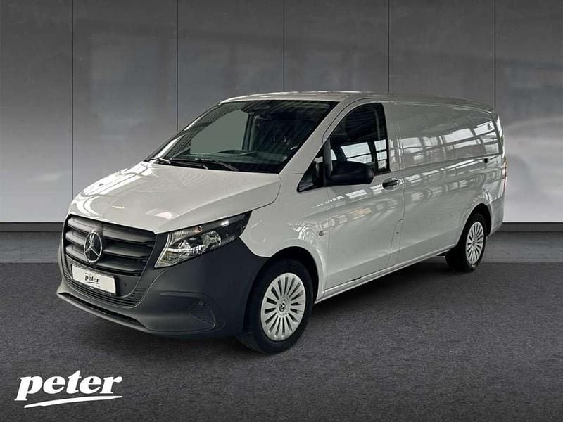 Usado Mercedes Vito 163 HP (119 kW) 2024 Branco Van