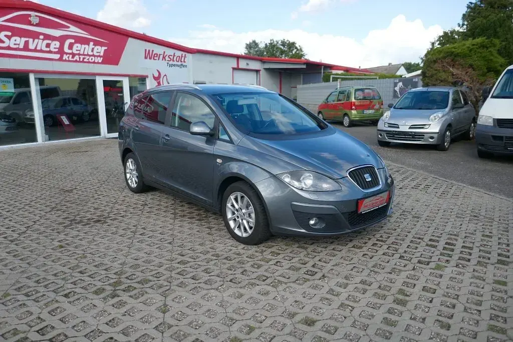 Gebraucht Seat Altea Style 125 PS (91 kW) 2013 Grau Van / Kleinbus