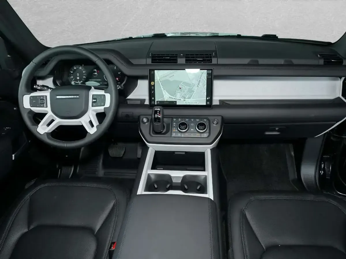 Gebraucht Land Rover Defender S 200 PS (147 kW) 2025 Santorini black SUV