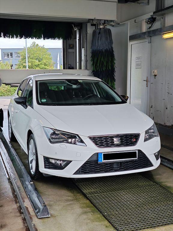 Gebraucht Seat Leon FR 150 PS (110 kW) 2016 Weiß Limousine