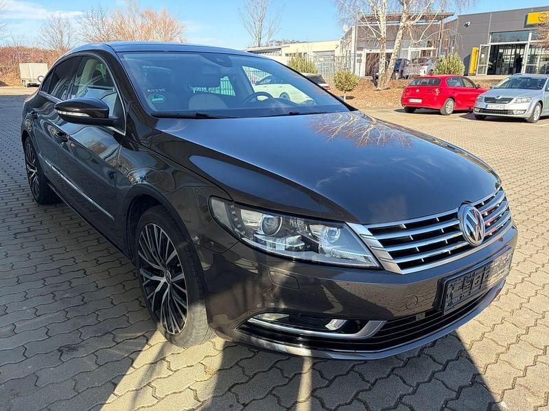 Gebraucht VW Passat 140 PS (102 kW) 2012 Braun Limousine