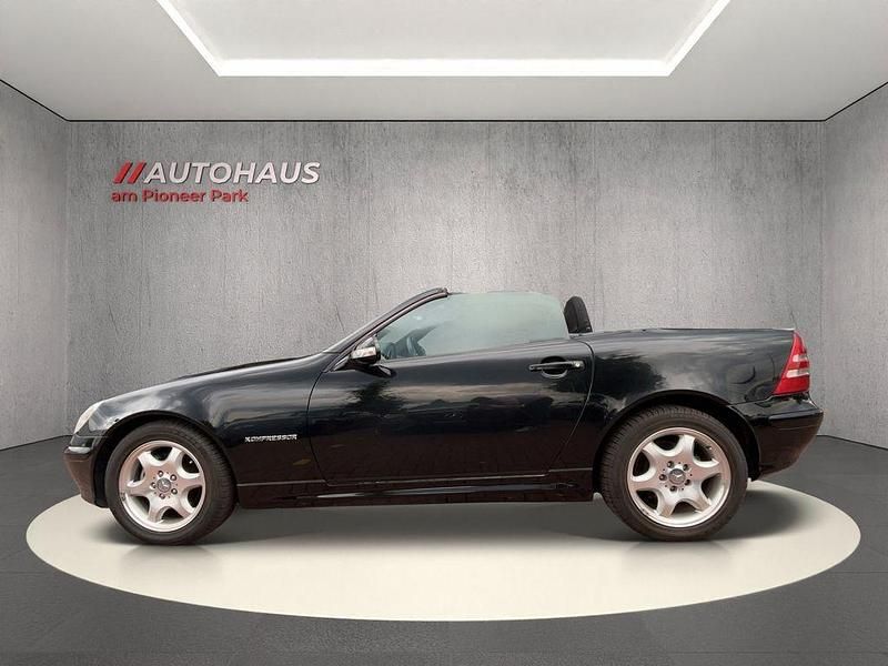 Gebraucht Mercedes SLK200 163 PS (119 kW) 2000 Schwarz Cabrio