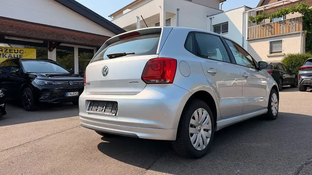 Gebraucht VW Polo Trendline 75 PS (55 kW) 2014 Silber Limousine