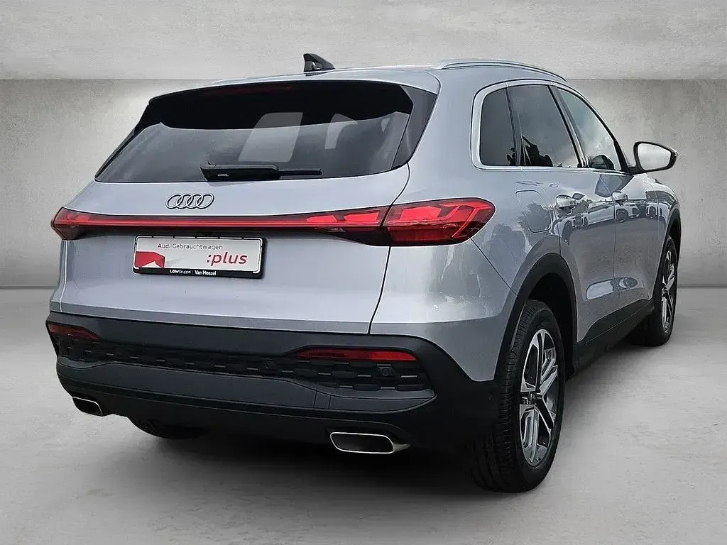 Gebraucht Audi Q5 Sport 204 PS (150 kW) 2025 Silber SUV