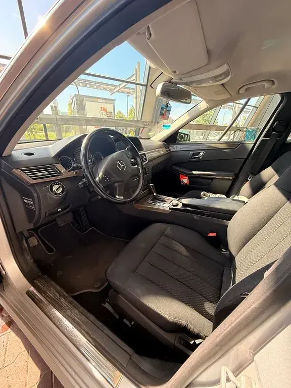 Gebraucht Mercedes E250 Elegance 204 PS (150 kW) 2009 Silber Limousine