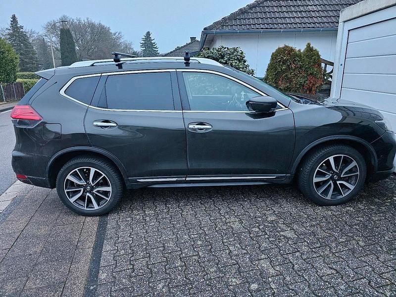 Grün Gebraucht 2018 Nissan X-Trail SUV | 18.000 € (Guter Preis) - Bild 1/2