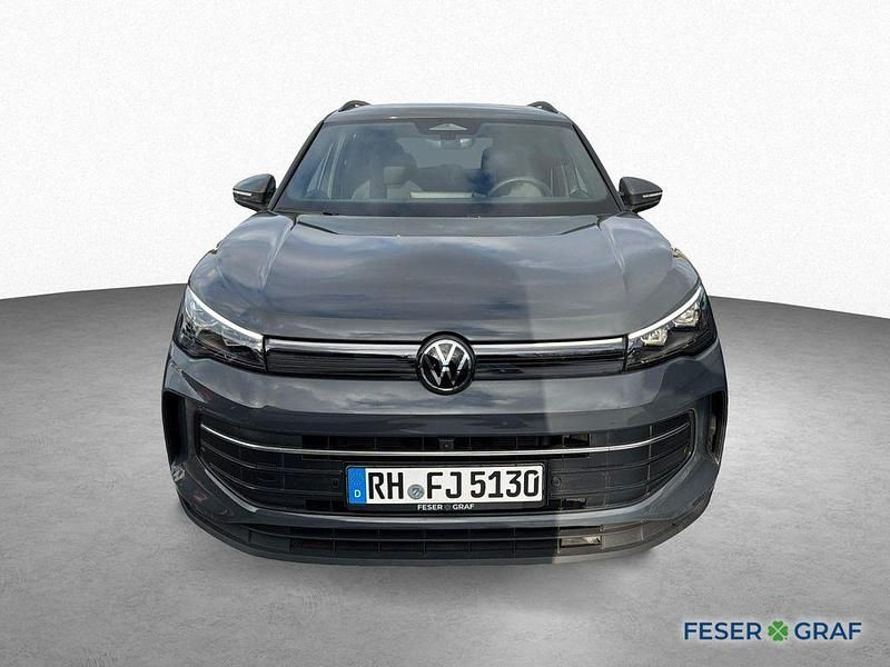 Gebraucht VW Tiguan 150 PS (110 kW) 2025 Grau SUV