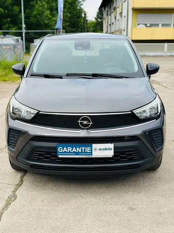 Gebraucht Opel Crossland 83 PS (61 kW) 2022 Mondstein grau/e:vulkan grau SUV