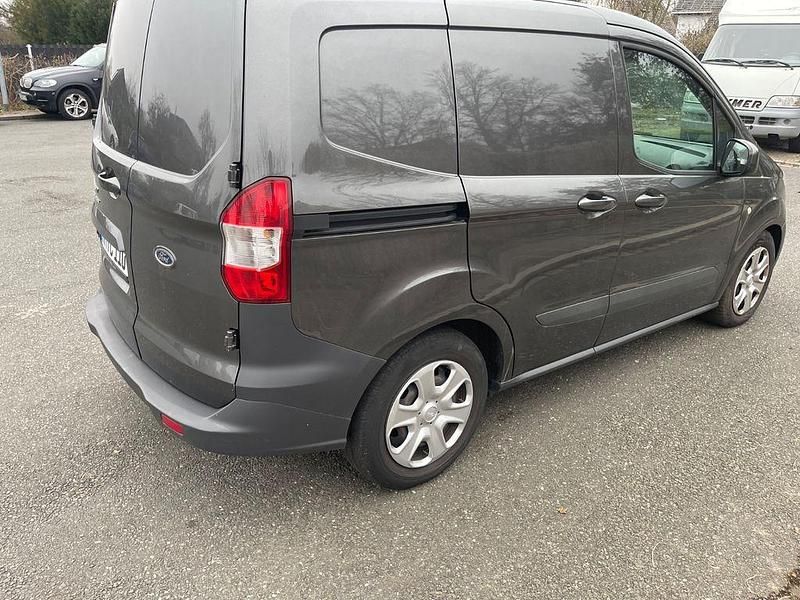 Gebraucht Ford Transit 95 PS (69 kW) 2017 Grau SUV