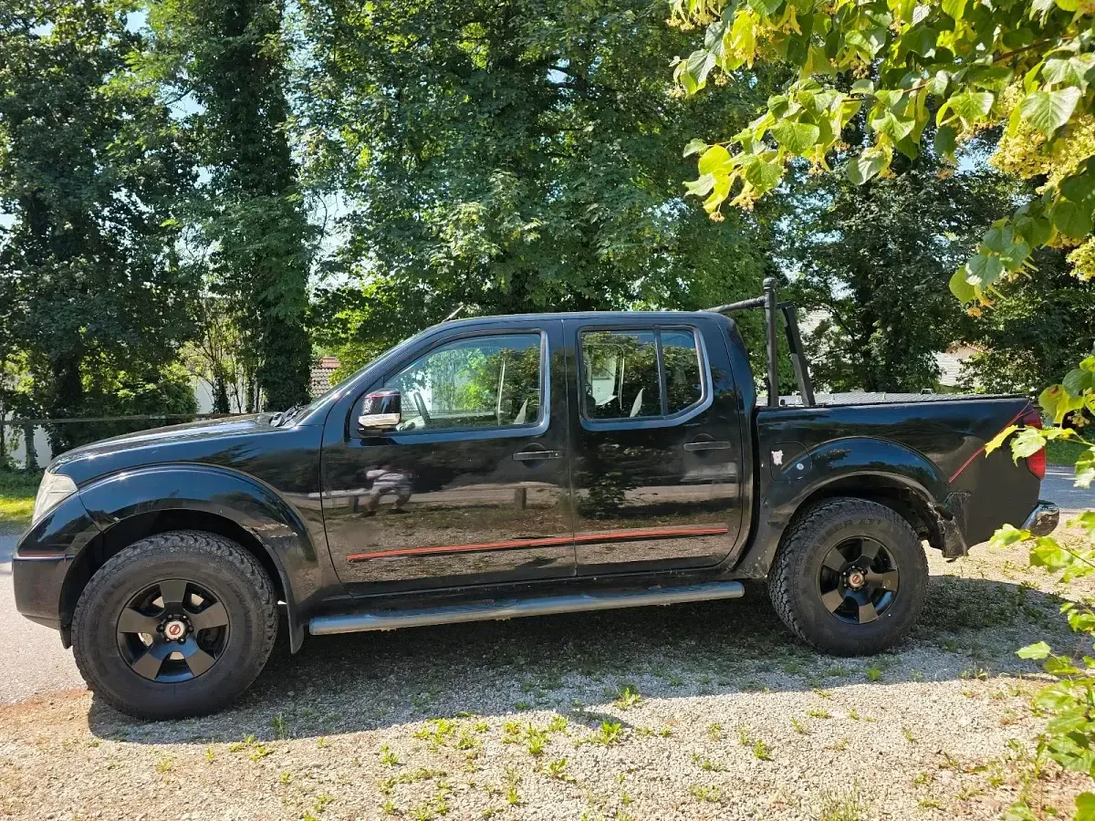 Gebraucht Nissan Navara 171 PS (125 kW) 2007 Schwarz Pickup