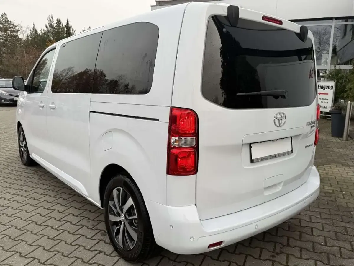 Neu Toyota Proace Verso Team 100 kW (136 PS) 2025 Weiß Kombi