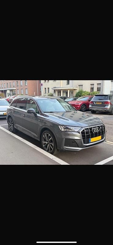 Grau Gebraucht 2020 Audi Q7 S-Line SUV | 45.500 € (Superpreis) - Bild 1/4