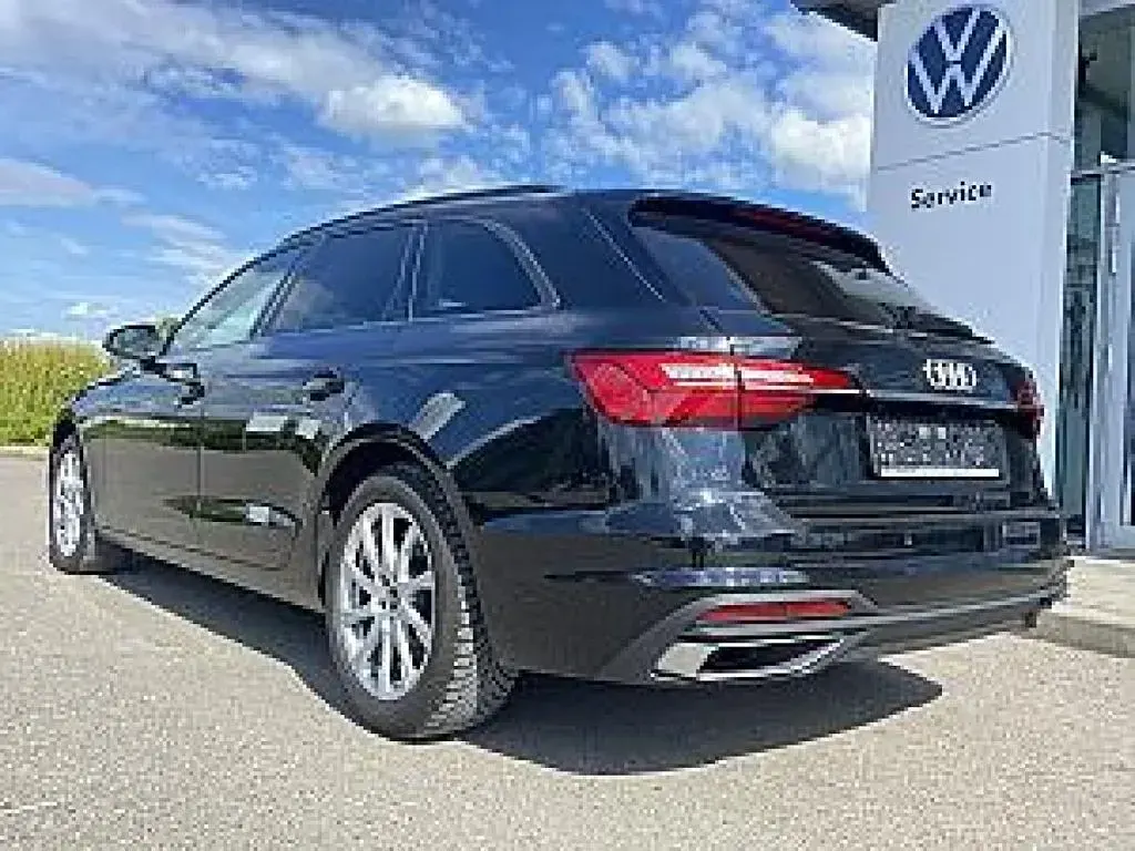 Gebraucht Audi A4 150 PS (110 kW) 2022 Schwarz Kombi