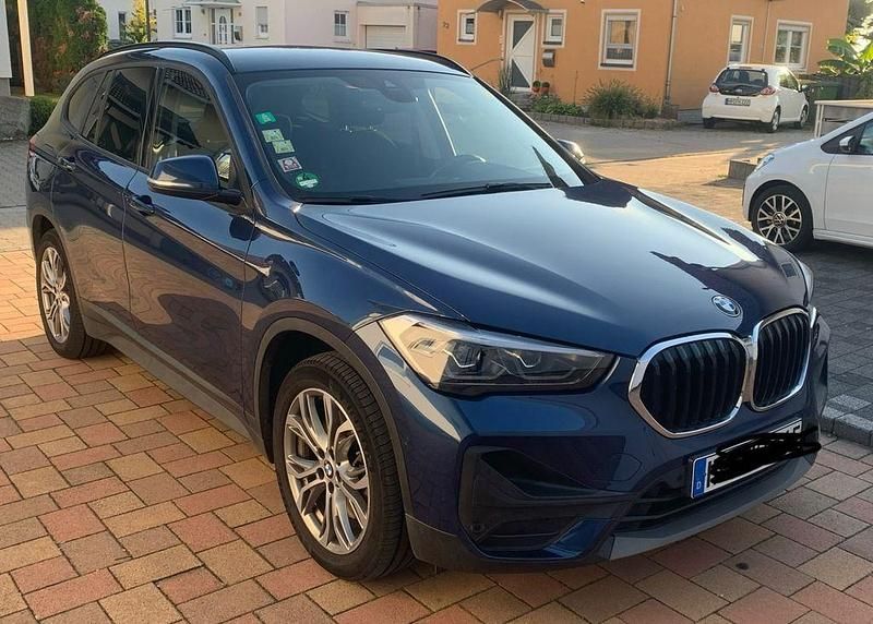 Gebraucht 2021 BMW X1 Sport Line 220 PS SUV – Hessen (Privat) – 22.480 ...