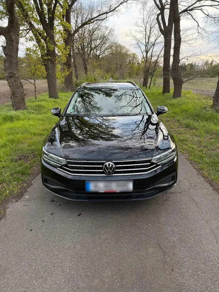 Second-hand VW Passat 122 CP (89 kW) 2020 Negru Break