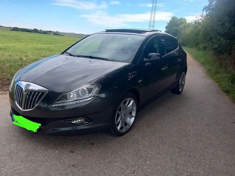 Second-hand Lancia Delta 190 CP (139 kW) 2010 Hatchback