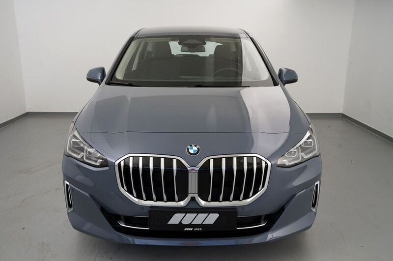 Gebraucht BMW 216 Active Tourer Luxury Line 122 PS (89 kW) 2024 Grau Van / Kleinbus