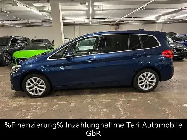 Gebraucht BMW 220 Gran Tourer Advantage 190 PS (139 kW) 2022 Blau Van / Kleinbus