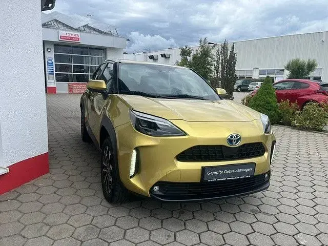 Gebraucht Toyota Yaris Cross Team 116 PS (85 kW) 2022 Gold SUV