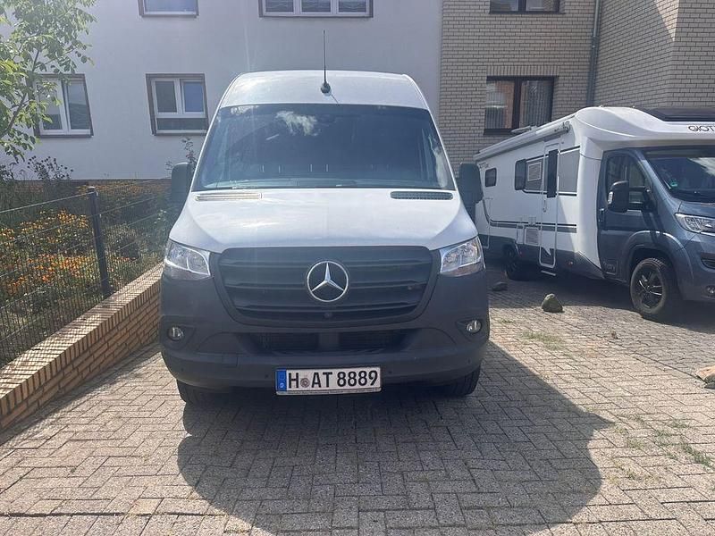 Weiß Gebraucht 2021 Mercedes Sprinter Van | 22.000 € (Fairer Preis) - Bild 1/4