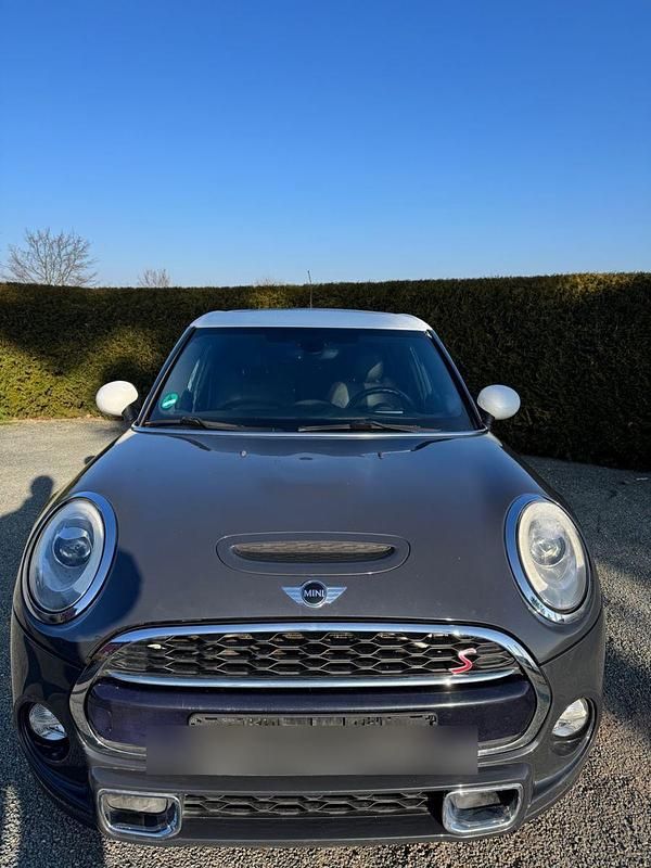 Usado Mini Metropolitan 170 HP (125 kW) 2015 Cinzento Citadino