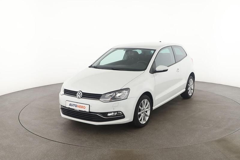 Weiß Gebraucht 2016 VW Polo Highline Limousine | 8.710 € (Guter Preis) - Bild 1/3