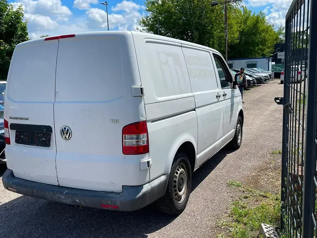 Gebraucht VW T5 84 PS (61 kW) 2010 Weiß Van