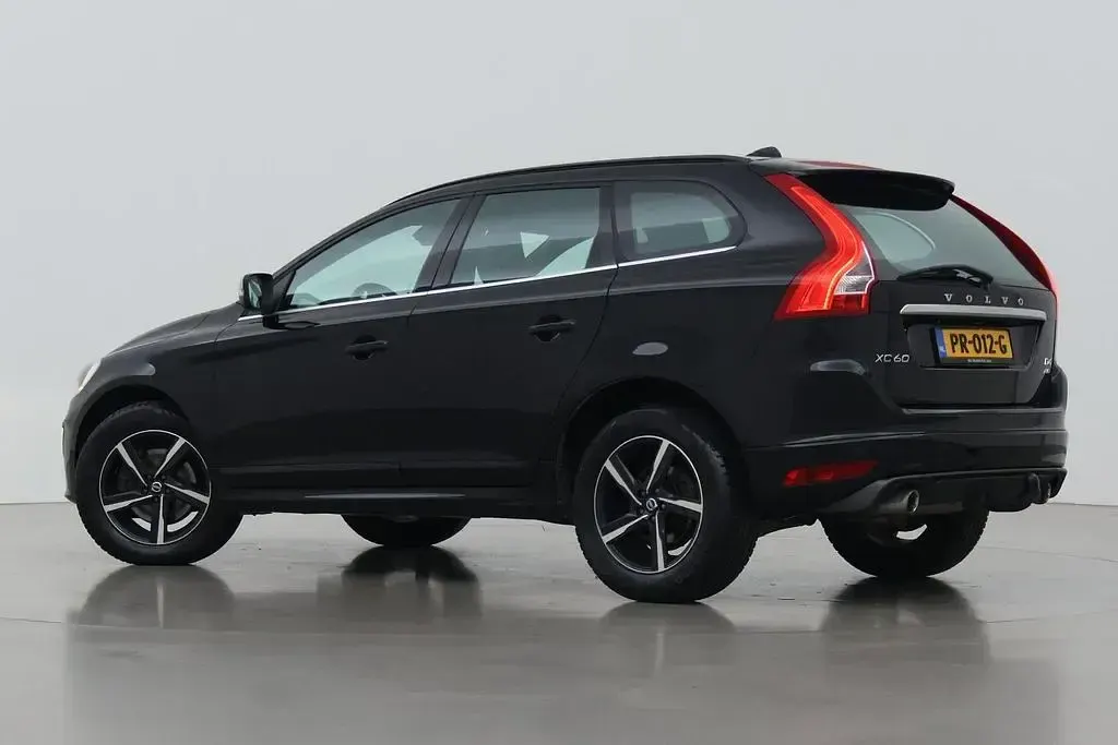 Gebraucht Volvo XC60 R-Design 181 PS (133 kW) 2014 Schwarz SUV