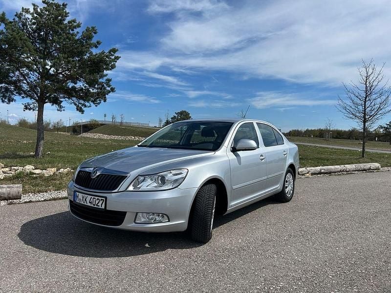 Gebraucht Skoda Octavia Classic 80 PS (58 kW) 2009 Silber Limousine