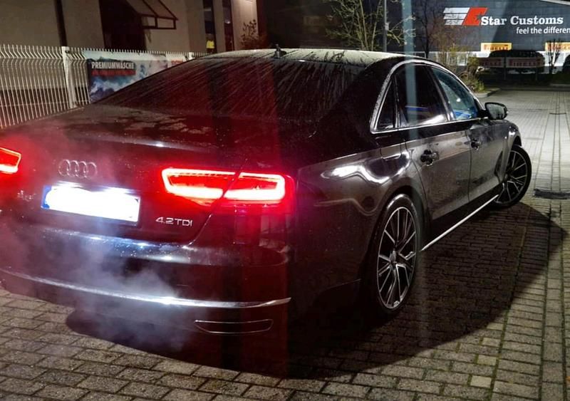 Schwarz Gebraucht 2010 Audi A8 Limousine | 10.500 € (Guter Preis) - Bild 1/4