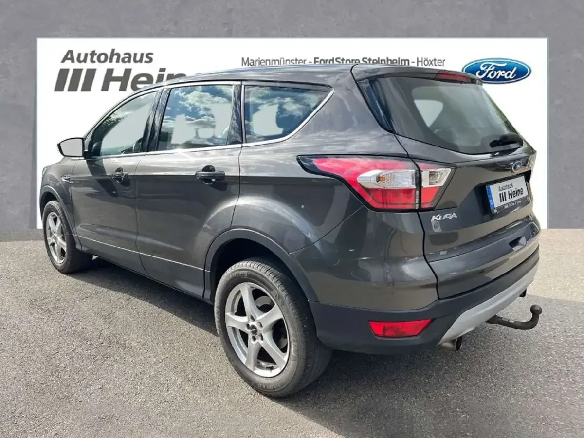 Gebraucht Ford Kuga Trend 120 PS (88 kW) 2017 Magneticgrau metallic SUV