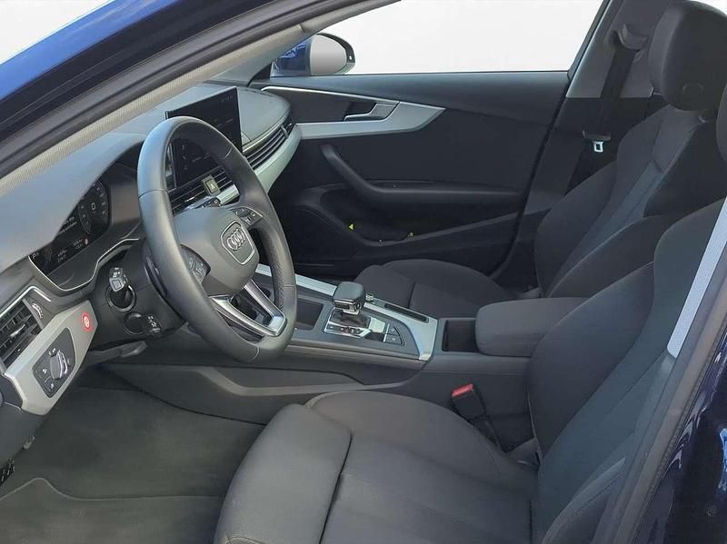 Gebraucht Audi A4 S-Line 150 PS (110 kW) 2022 Navarrablau metallic Kombi