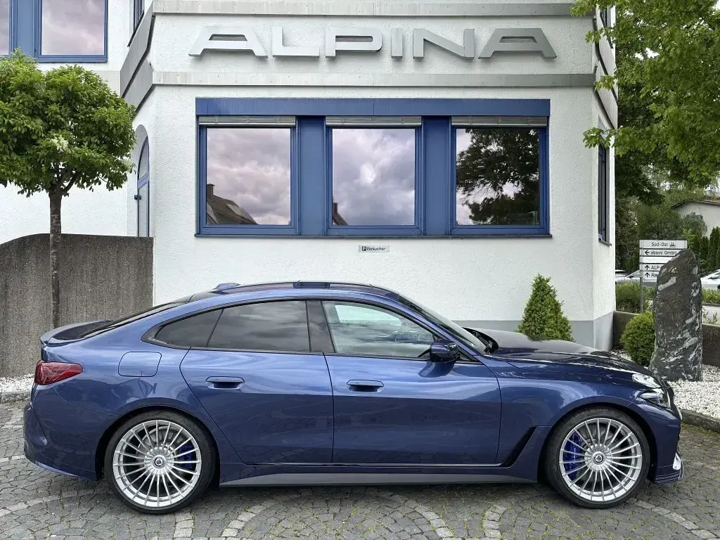 Używany Alpina D4 355 KM (261 kW) 2025 Niebieski Coupe