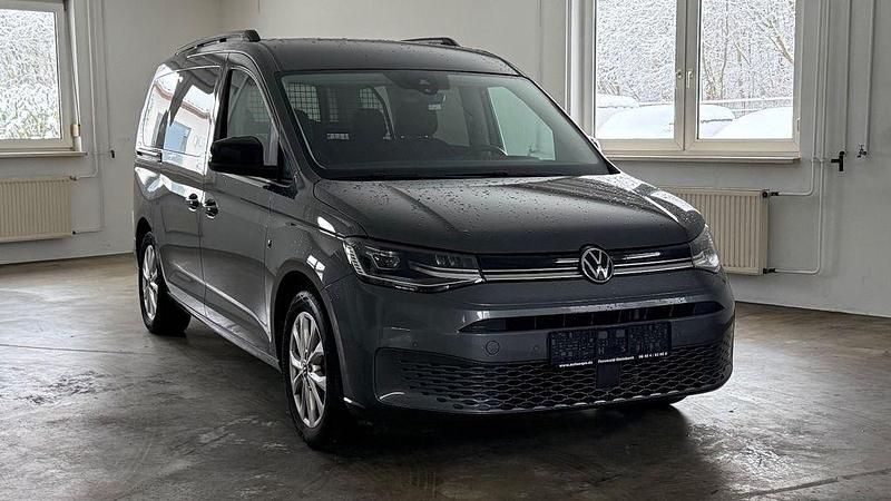 Gebraucht VW Caddy Maxi Life 122 PS (89 kW) 2022 Grau Van / Kleinbus