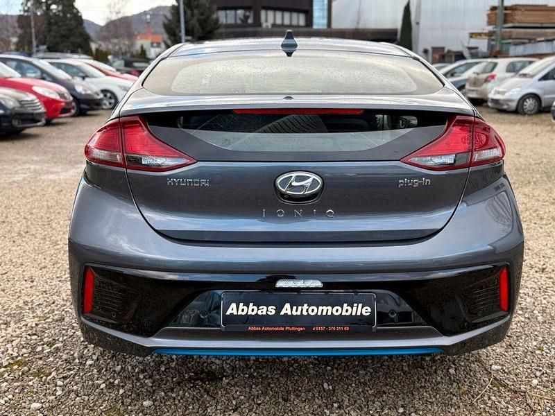 Gebraucht Hyundai Ioniq 105 PS (77 kW) 2018 Grau Kleinwagen