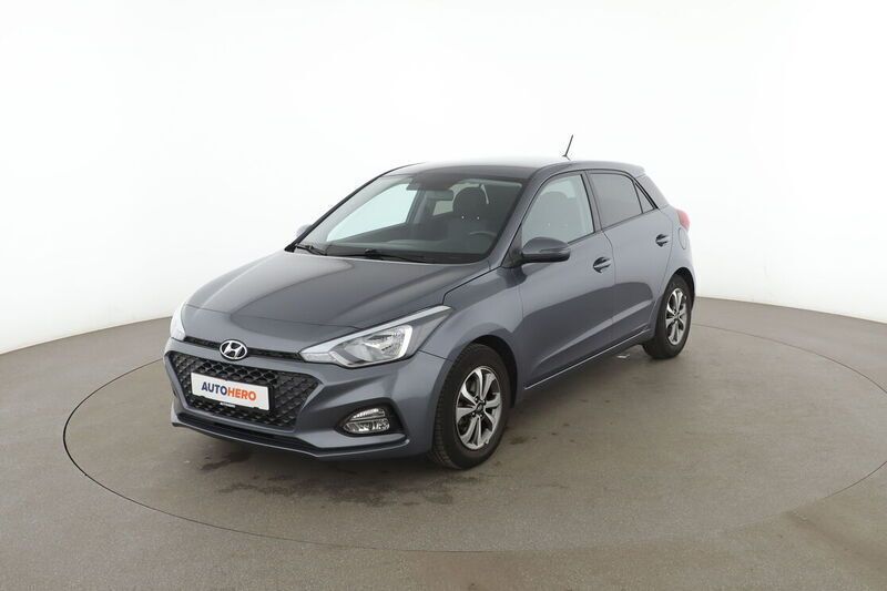 Grau Gebraucht 2019 Hyundai i20 Classic Kleinwagen | 10.260 € (Guter Preis) - Bild 1/4