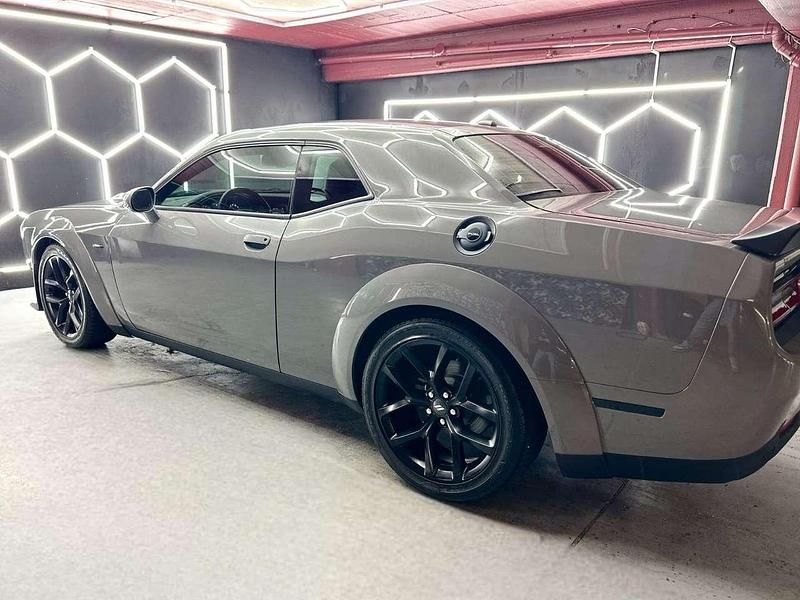 Gebraucht Dodge Challenger 377 PS (277 kW) 2021 Grau Coupé