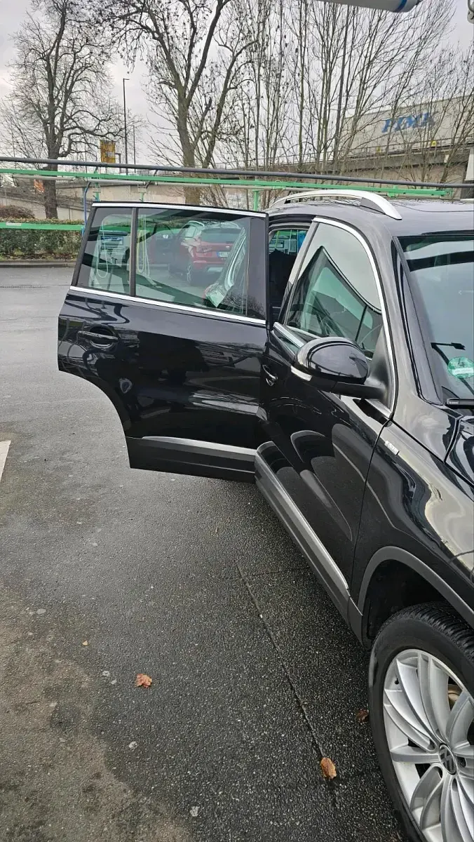 Gebraucht VW Tiguan Sport 140 PS (102 kW) 2014 Schwarz SUV