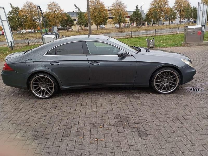 Gebraucht Mercedes CLS500 387 PS (284 kW) 2008 Coupé