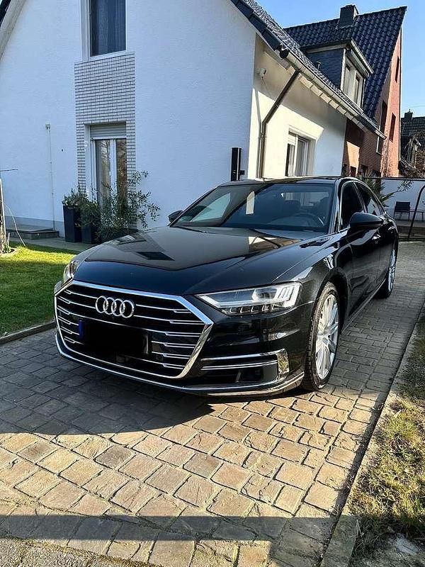 Schwarz Gebraucht 2018 Audi A8 Limousine | 37.500 € (Guter Preis) - Bild 1/4