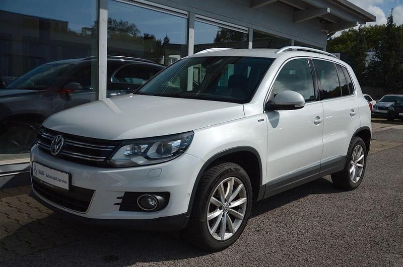 Weiß Gebraucht 2015 VW Tiguan SUV | 18.990 € (Fairer Preis) - Bild 1/4