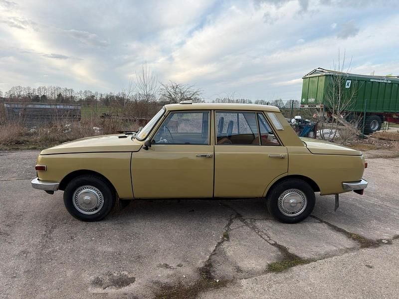 Gebraucht Wartburg 353 50 PS (36 kW) 1972 Andere farben Limousine
