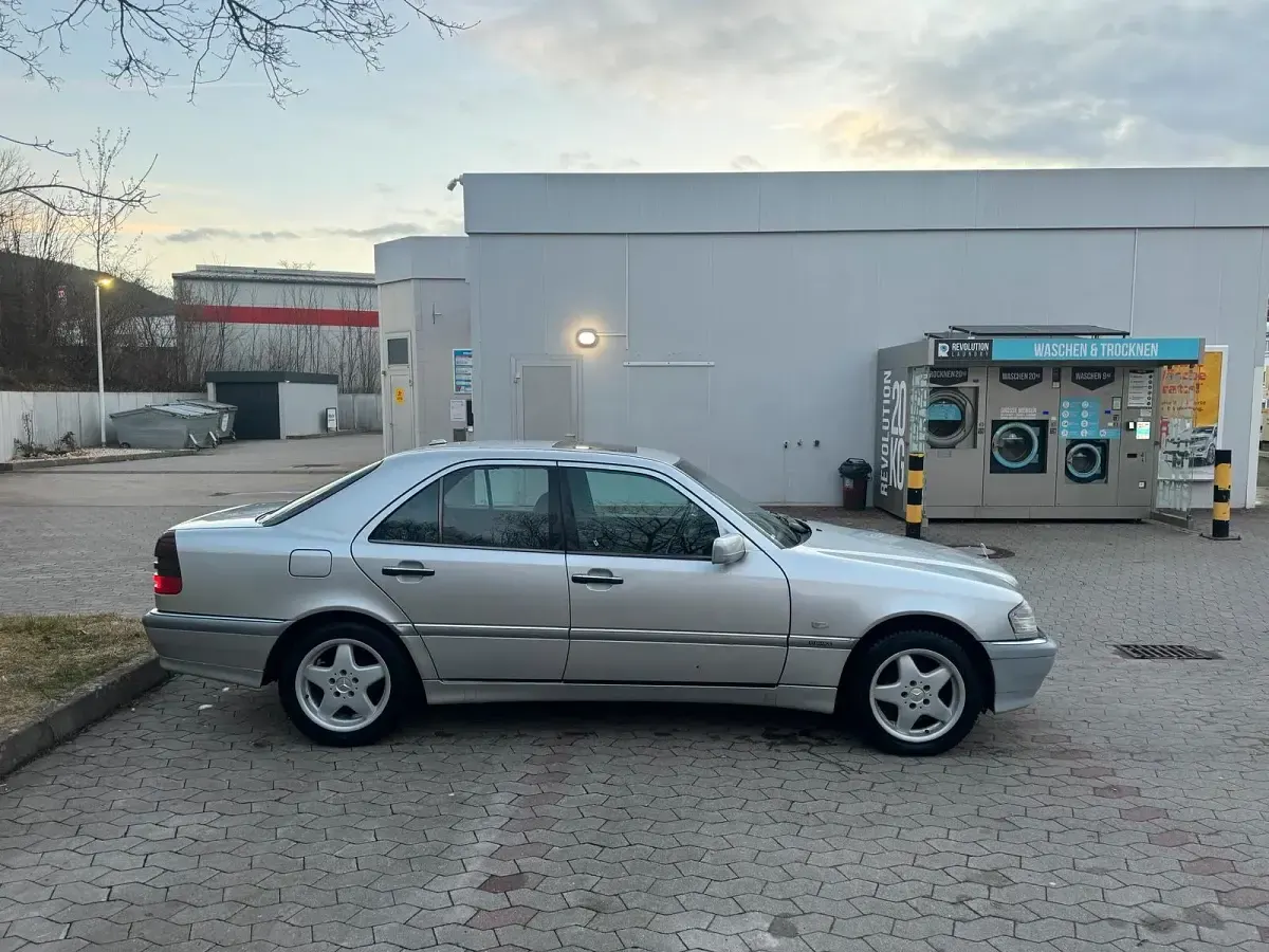 Gebraucht Mercedes C230 194 PS (142 kW) 1998 Silber Limousine